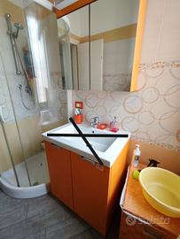 Mobile bagno con specchio 