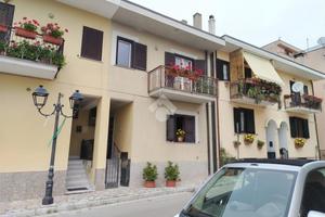 CASA SEMINDIPENDENTE A SAN MANGO SUL CALORE