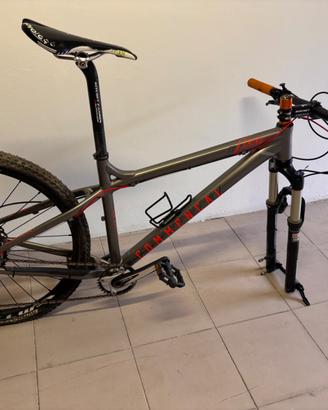 COMMENCAL EL CAMINO 27,5” (CUSTOM)