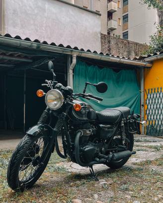 Kawasaki W800 - Black Edition 2016