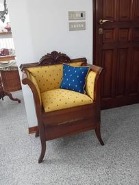 Poltroncina impero in noce