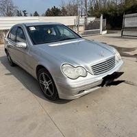 AUTO VETTURA  MERCEDES 220