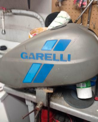 vari pezzi usati per Garelli 125 tsr