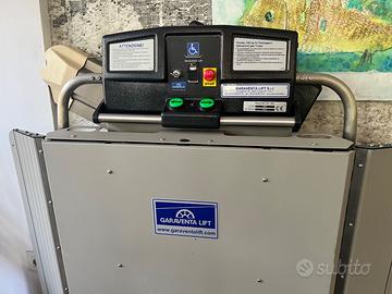 Sollevatore elettrico per disabili