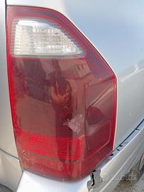 Fanale posteriore dx MITSUBISHI PAJERO GLS anno 20