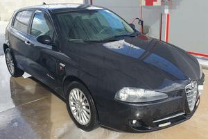 Alfa Romeo 147 1.9 Jtd nera