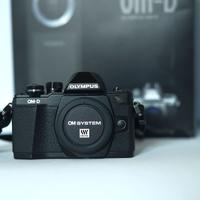 Mirrolles OLYMPUS  E-M10 MARK II