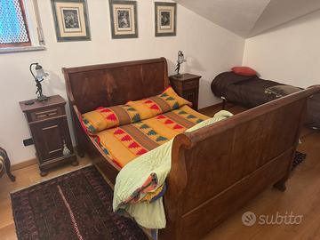 Letto a barca stile Luigi Filippo in noce