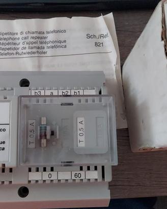 Ripetitore di chiamata telefonico sch.821 URMET