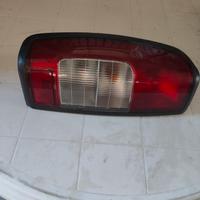 fanale post. Nissan navara del 2001