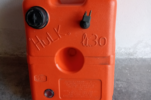 Serbatoio benzina per fuoribordo