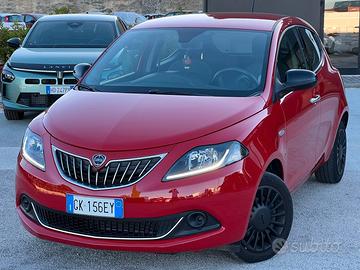 Lancia Ypsilon 1.0 FireFly 5 porte S&S Hybrid Silv