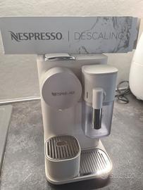 Macchina da caffè Lattiera Nespresso De Longhi