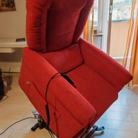 poltrona reclinabile e elevabile 