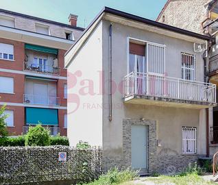 Casa Indipendente Mariano Comense [119VRG]