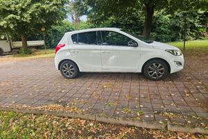 Hyundai i20  1.1diesel neo patentati