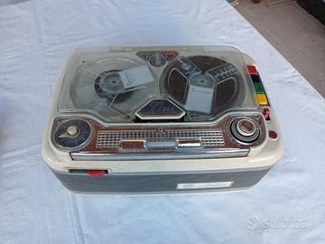 Registratore a nastro Geloso