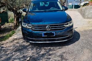 Volkswagen  tiguan 