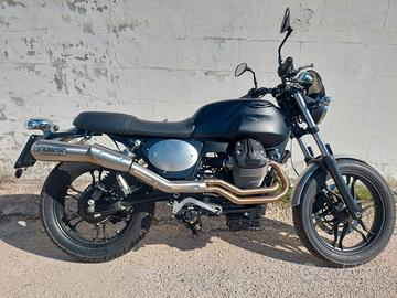 Moto Guzzi V7 Stone - 2014