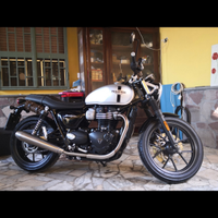 Triumph street twin 900cc