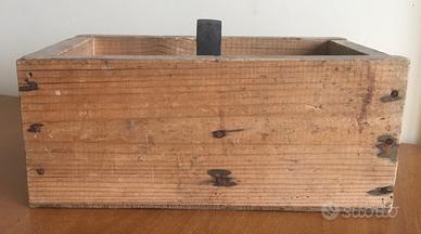 Scatola in legno da ciabattino