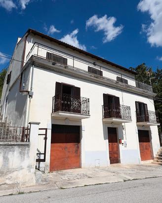 Casa Indipendente San Pio delle Camere (AQ)