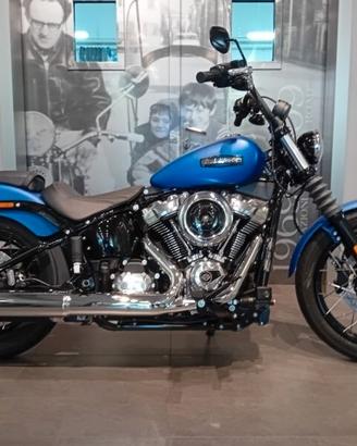 Harley-Davidson Softail Street Bob 117