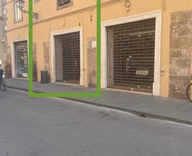 Temporany store lucca via vittorio veneto
