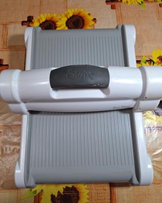 Big shot plus sizzix