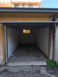 Garage di fronte la stazione di Parabiago