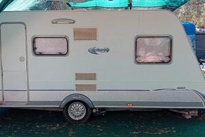Roulotte Caravelair 486