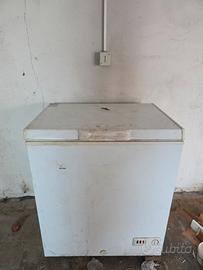 Congelatore a pozzetto Haier 146L funzionante