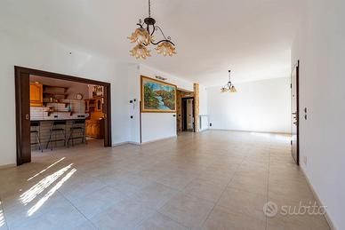 Rif.lu329| appartamento ind. gravina di catania