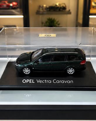 Modellino Opel Vectra Caravan originale GM – 1:43