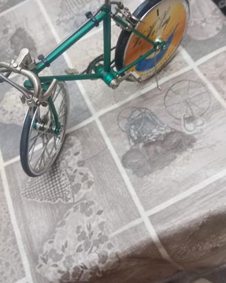 bicicletta accendino di tavolo