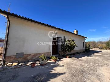 Villa bifamiliare - Scafa