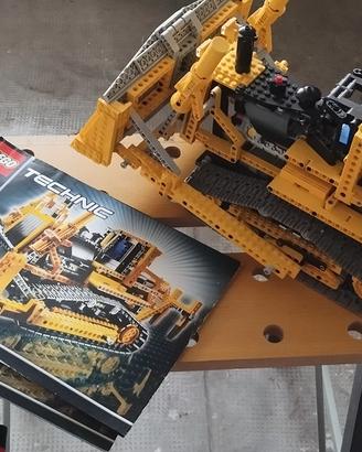 Lego Technic Bulldozer 8275 motorizzato RC