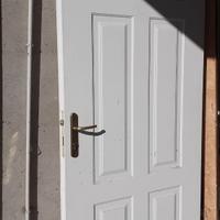 Porta da esterno/interno.