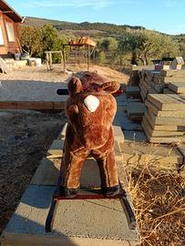 Cavallo a dondolo