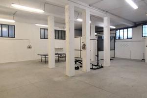 Immobile di 300 m² a Seregno