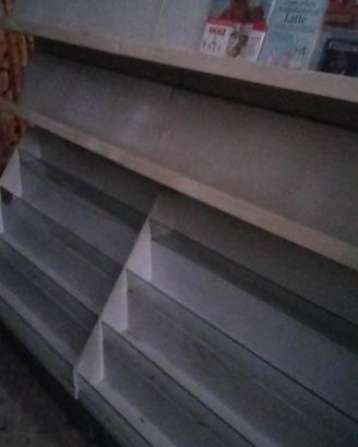 Arredo  scaffali  edicola e tabaccheria /ricevev.