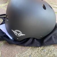 Casco monopattino bicicletta