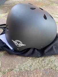 Casco monopattino bicicletta