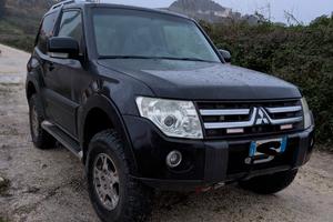 Mitsubishi Pajero v80