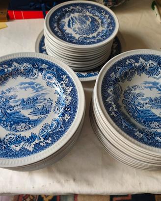 servizio piatti ROYAL SWAN