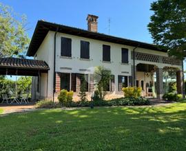 VILLA SINGOLA A CURTATONE