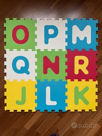 Tappeto Prenatal puzzle per bambini “lettere”
