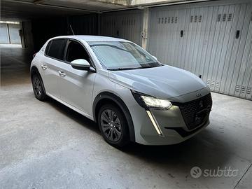 Peugeot 208-e