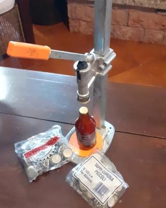 Capsulatrice bottiglie pomodoro + 200 capsule