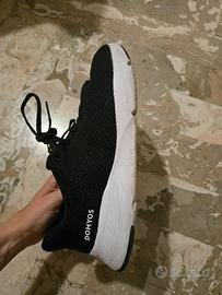 scarpe da ginnastica
